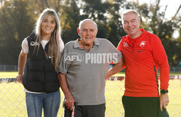 AFL 2024 Training - Sydney 220524 - A-49606016