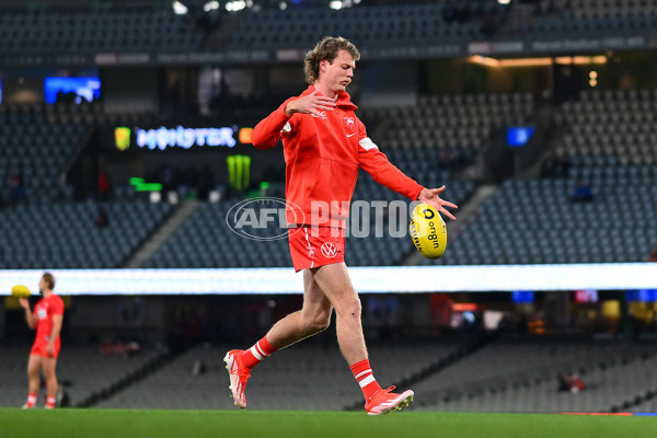 AFL 2024 Round 11 - Western Bulldogs v Sydney - A-49608169