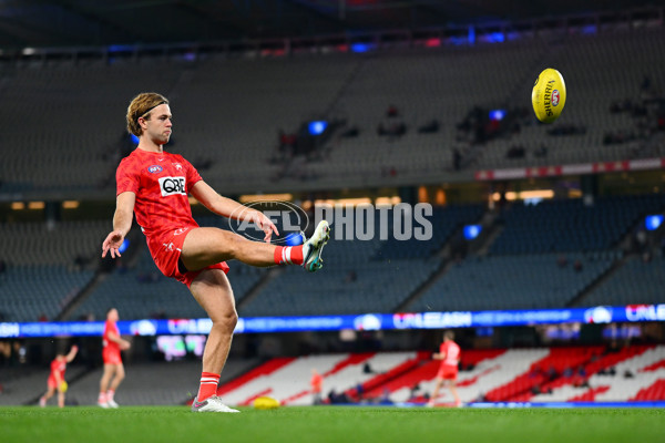 AFL 2024 Round 11 - Western Bulldogs v Sydney - A-49613324