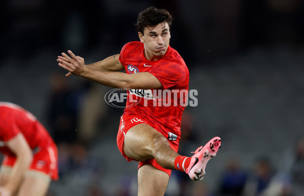 AFL 2024 Round 11 - Western Bulldogs v Sydney - A-49613334