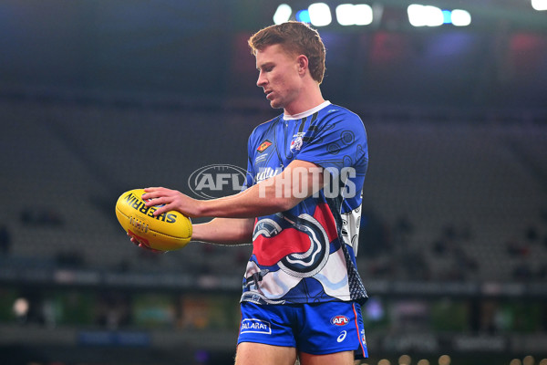 AFL 2024 Round 11 - Western Bulldogs v Sydney - A-49613352