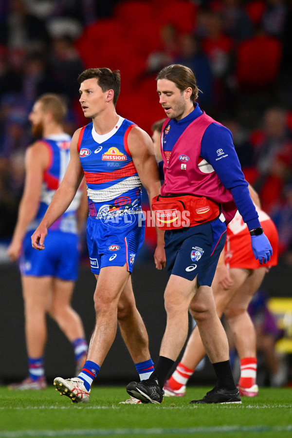 AFL 2024 Round 11 - Western Bulldogs v Sydney - A-49613392
