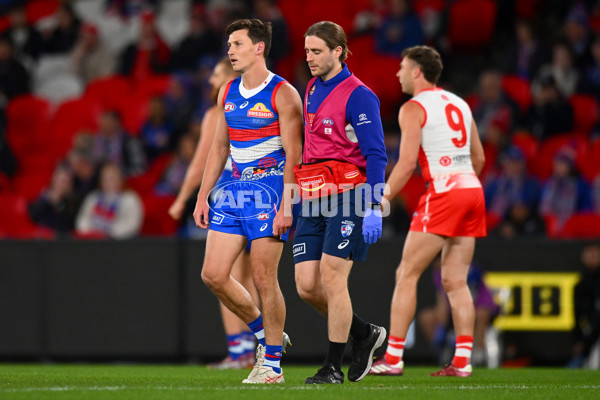 AFL 2024 Round 11 - Western Bulldogs v Sydney - A-49613393