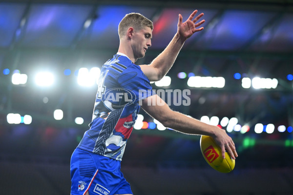 AFL 2024 Round 11 - Western Bulldogs v Sydney - A-49613571