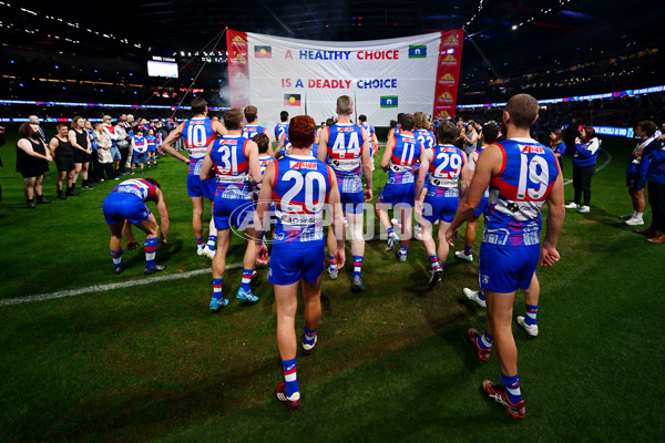 AFL 2024 Round 11 - Western Bulldogs v Sydney - A-49613584