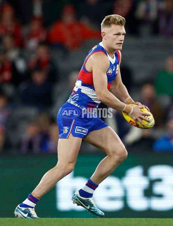 AFL 2024 Round 11 - Western Bulldogs v Sydney - A-49616251