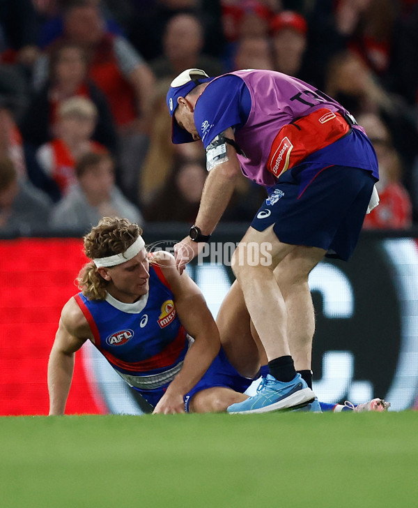 AFL 2024 Round 11 - Western Bulldogs v Sydney - A-49616331