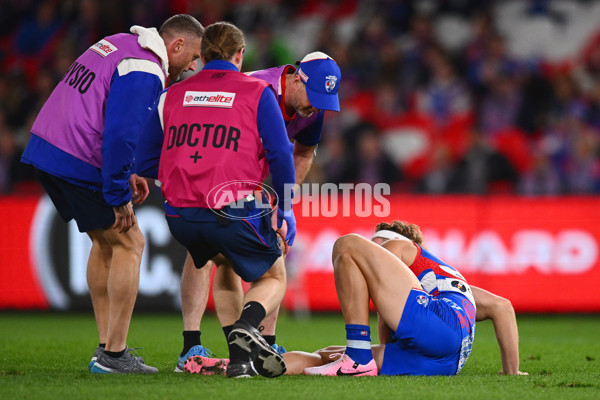 AFL 2024 Round 11 - Western Bulldogs v Sydney - A-49616337