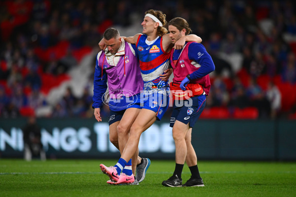 AFL 2024 Round 11 - Western Bulldogs v Sydney - A-49616912