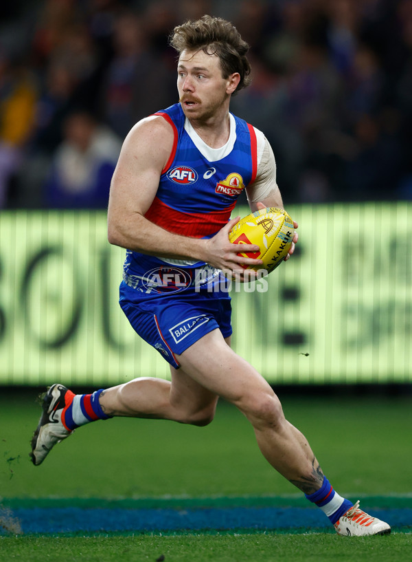 AFL 2024 Round 11 - Western Bulldogs v Sydney - A-49616930