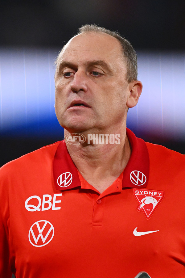 AFL 2024 Round 11 - Western Bulldogs v Sydney - A-49616941