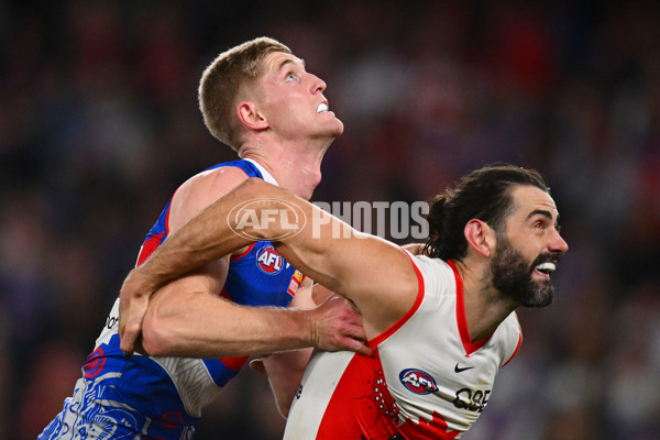 AFL 2024 Round 11 - Western Bulldogs v Sydney - A-49618848