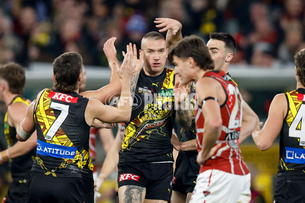 AFL 2024 Round 11 - Richmond v Essendon - A-49673213