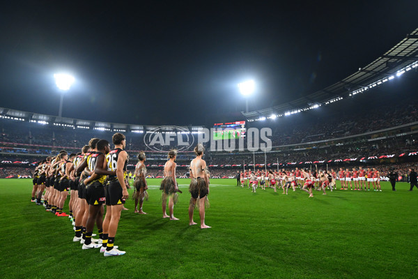 AFL 2024 Round 11 - Richmond v Essendon - A-49673674