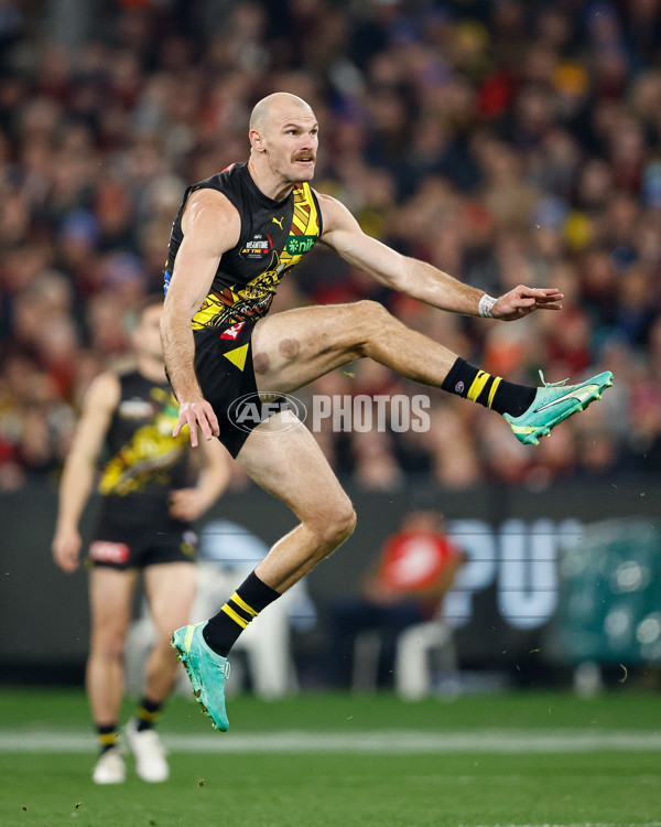 AFL 2024 Round 11 - Richmond v Essendon - A-49673689