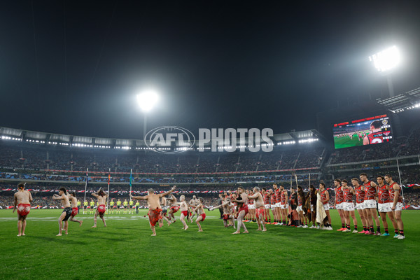 AFL 2024 Round 11 - Richmond v Essendon - A-49673692