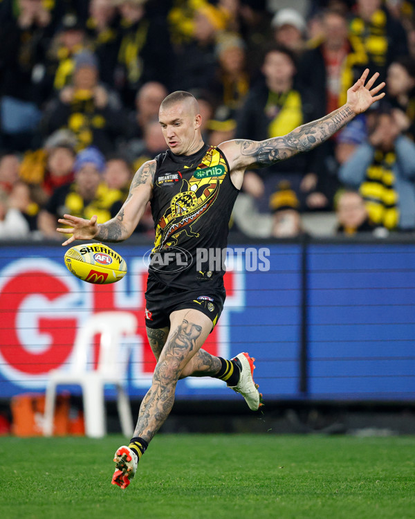 AFL 2024 Round 11 - Richmond v Essendon - A-49681147