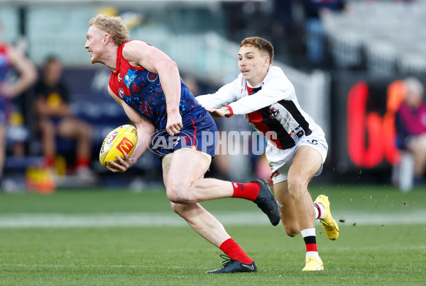 AFL 2024 Round 11 - Narrm v Euro-Yroke - A-49699137