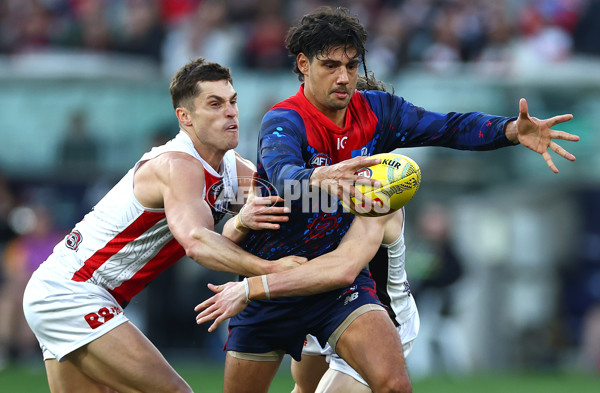 AFL 2024 Round 11 - Narrm v Euro-Yroke - A-49707350