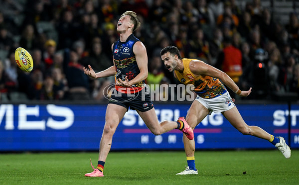 AFL 2024 Round 11 - Kuwarna v Waalitj Marawar - A-49717430