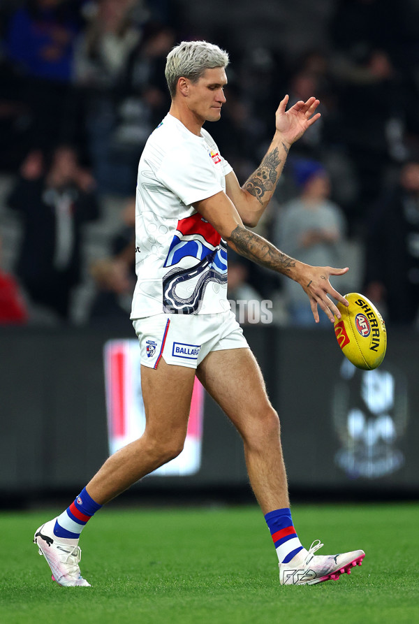 AFL 2024 Round 12 - Collingwood v Western Bulldogs - A-49856839