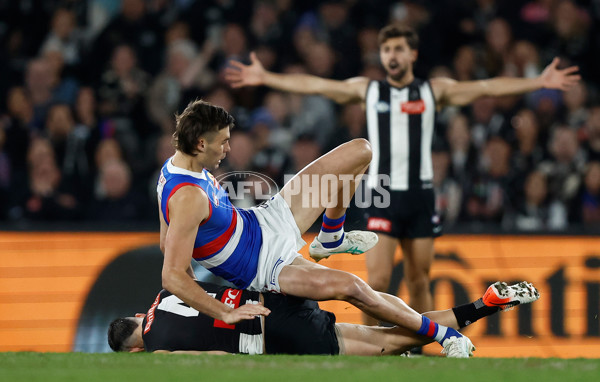 AFL 2024 Round 12 - Collingwood v Western Bulldogs - A-49856860