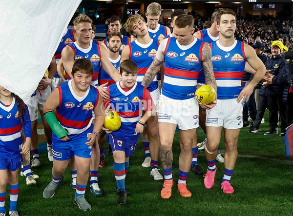 AFL 2024 Round 12 - Collingwood v Western Bulldogs - A-49858849