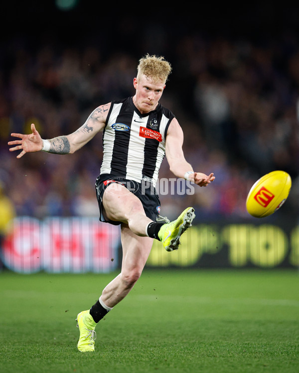 AFL 2024 Round 12 - Collingwood v Western Bulldogs - A-49859174