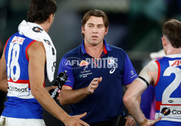 AFL 2024 Round 12 - Collingwood v Western Bulldogs - A-49861373