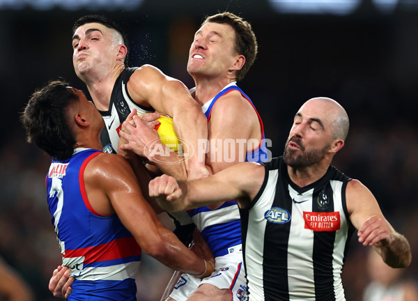 AFL 2024 Round 12 - Collingwood v Western Bulldogs - A-49861478
