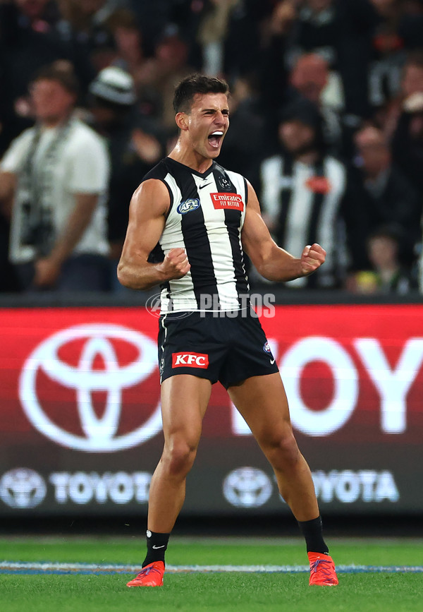 AFL 2024 Round 12 - Collingwood v Western Bulldogs - A-49861487