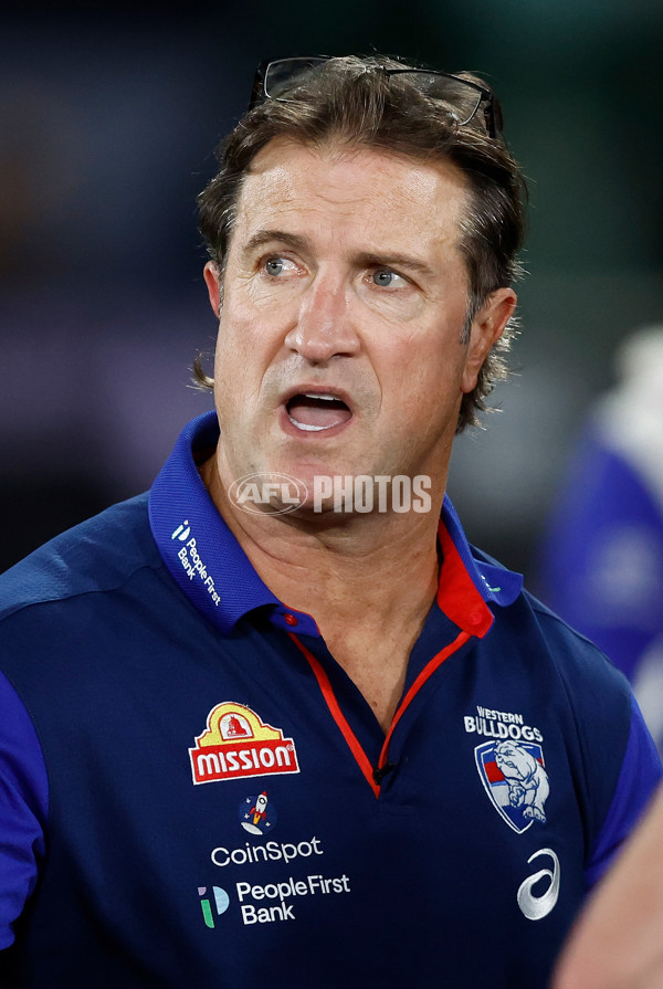 AFL 2024 Round 12 - Collingwood v Western Bulldogs - A-49861546