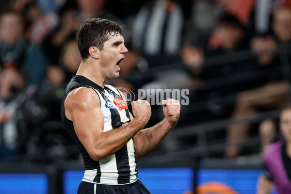 AFL 2024 Round 12 - Collingwood v Western Bulldogs - A-49863620