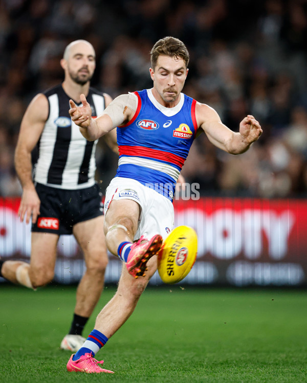AFL 2024 Round 12 - Collingwood v Western Bulldogs - A-49863624
