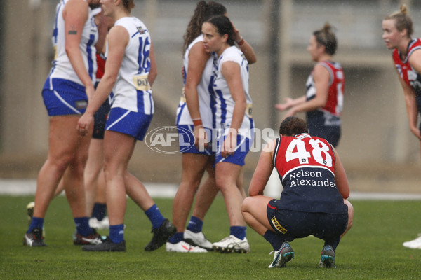 VFLW 2024 Round 11 - North Melbourne v Darebin - A-49881141