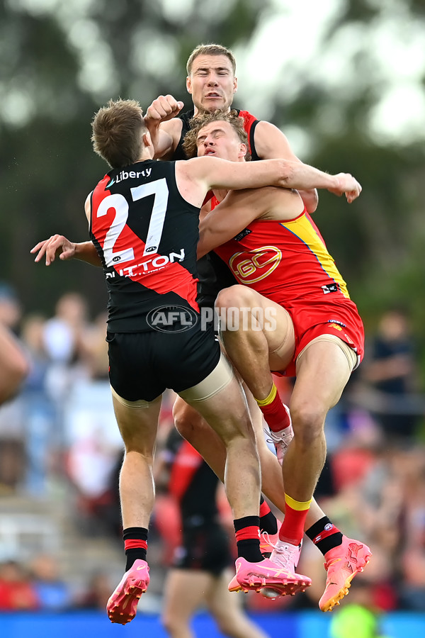 AFL 2024 Round 12 - Gold Coast v Essendon - A-49911549