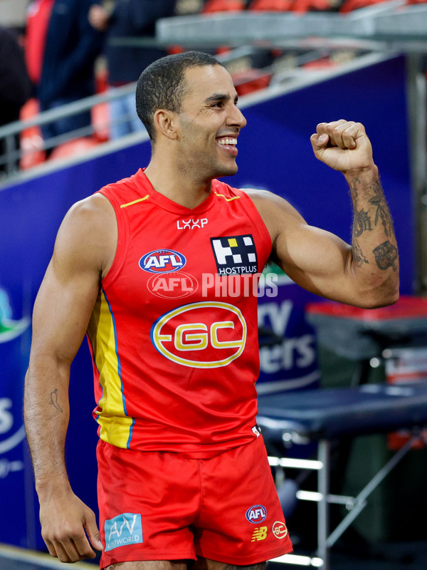 AFL 2024 Round 12 - Gold Coast v Essendon - A-49922508