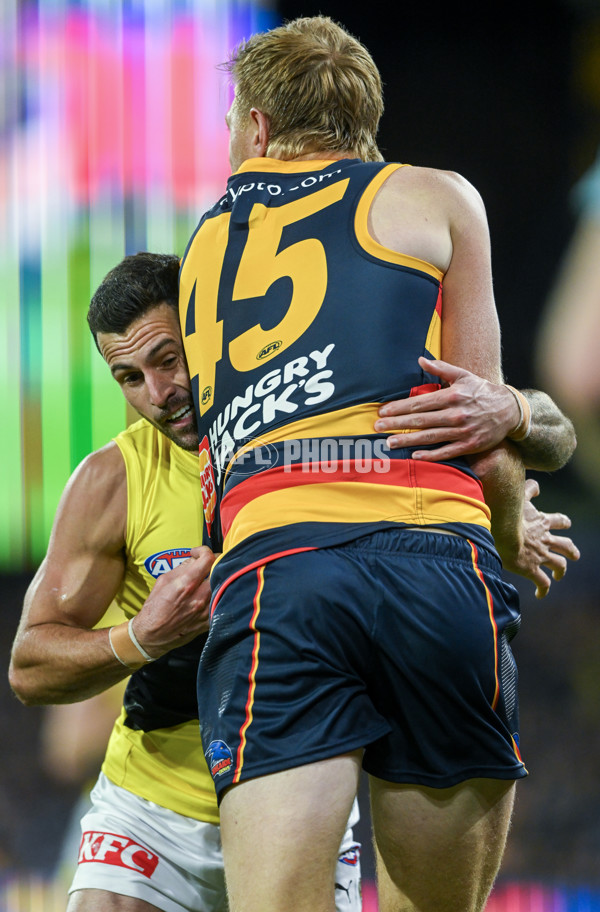 AFL 2024 Round 13 - Adelaide v Richmond - A-50186799