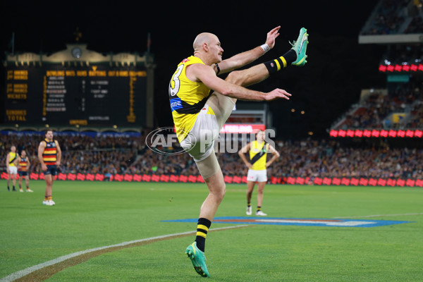 AFL 2024 Round 13 - Adelaide v Richmond - A-50186810