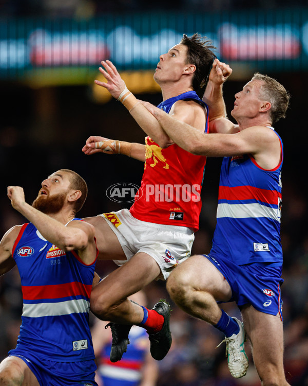 AFL 2024 Round 13 - Western Bulldogs v Brisbane - A-50619367