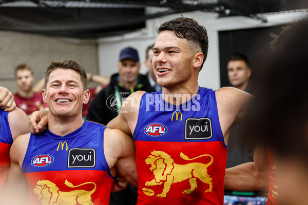 AFL 2024 Round 13 - Western Bulldogs v Brisbane - A-50628299