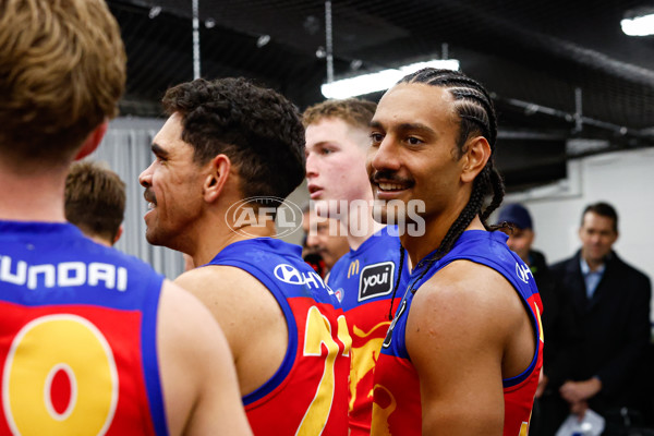 AFL 2024 Round 13 - Western Bulldogs v Brisbane - A-50628303