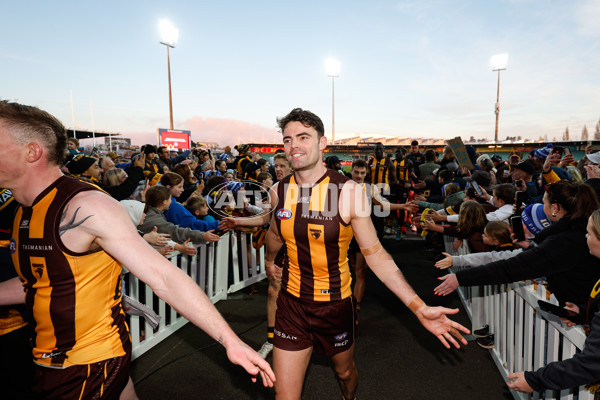 AFL 2024 Round 13 - Hawthorn v GWS - A-50665994