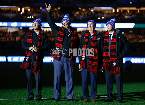 AFL 2024 Round 13 - Essendon v Carlton - A-50703367