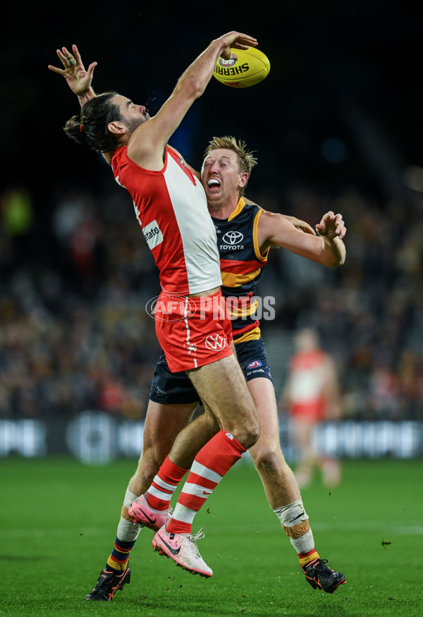 AFL 2024 Round 14 - Adelaide v Sydney - A-51019416