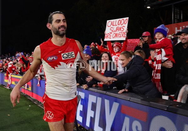 AFL 2024 Round 14 - Adelaide v Sydney - A-51027062