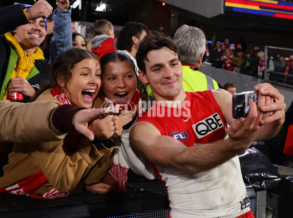 AFL 2024 Round 14 - Adelaide v Sydney - A-51027644