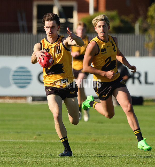 Marsh AFL Championships U18 Boys 2024 - South Australia v Western Australia - A-51030712