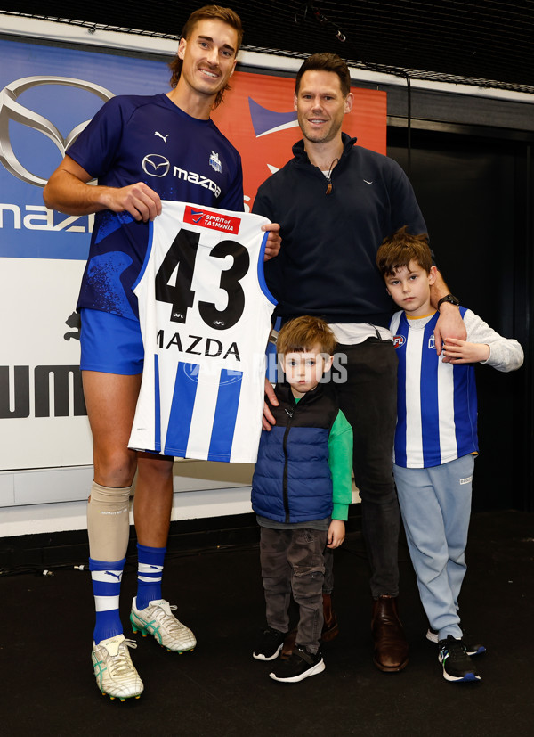 AFL 2024 Round 14 - North Melbourne v Collingwood - A-51031593