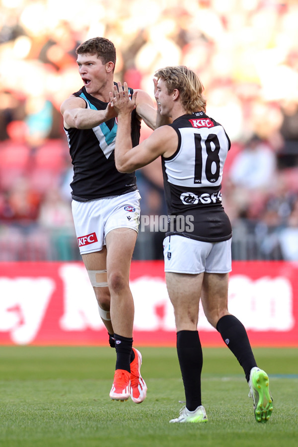 AFL 2024 Round 14 - GWS v Port Adelaide - A-51044376